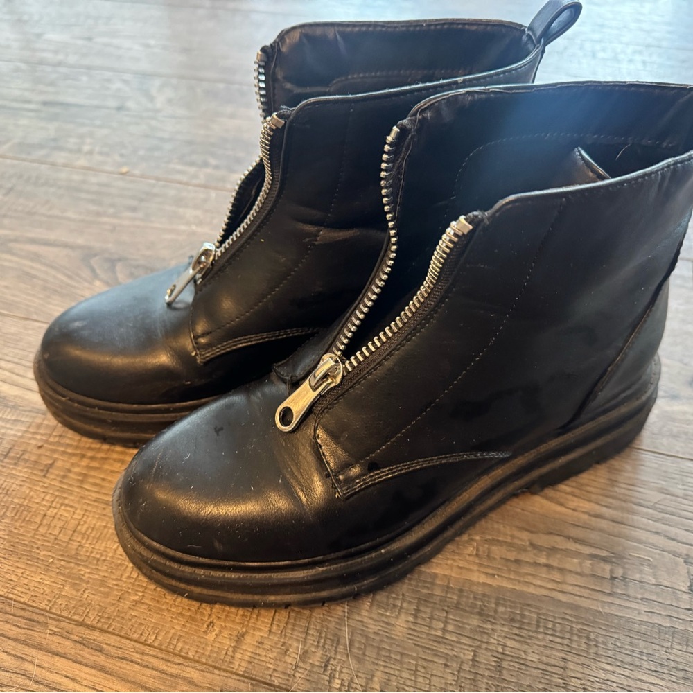 Indigo rd. Black Leather Ankle Boot